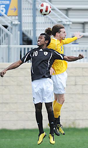 mens college soccer player travis pittman