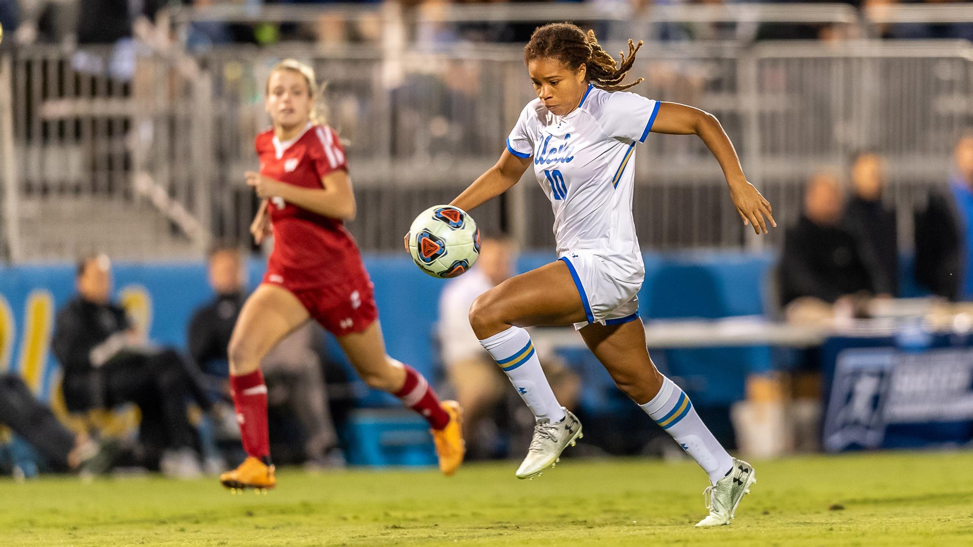 Top 10 forwards in women's DI soccer