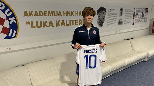 USYNT mid Rokas Pukstas signs in Europe