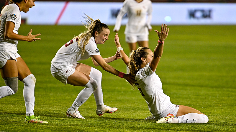 College Cup: Seminoles, Cougars advance