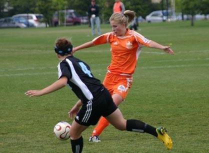 Michigan women's soccer inks seven for 2009 season