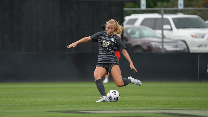 Dores Stop Boilermakers In Tracks