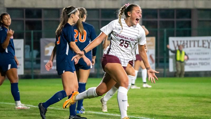 Women's 3 Things: Hokies, Cougars, Horns