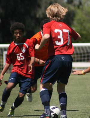 u14 bnt boys youth club soccer players