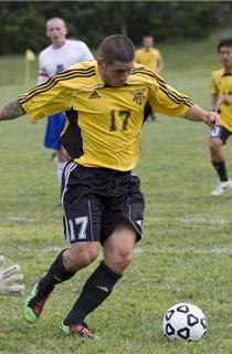 mens college soccer player luke huggett