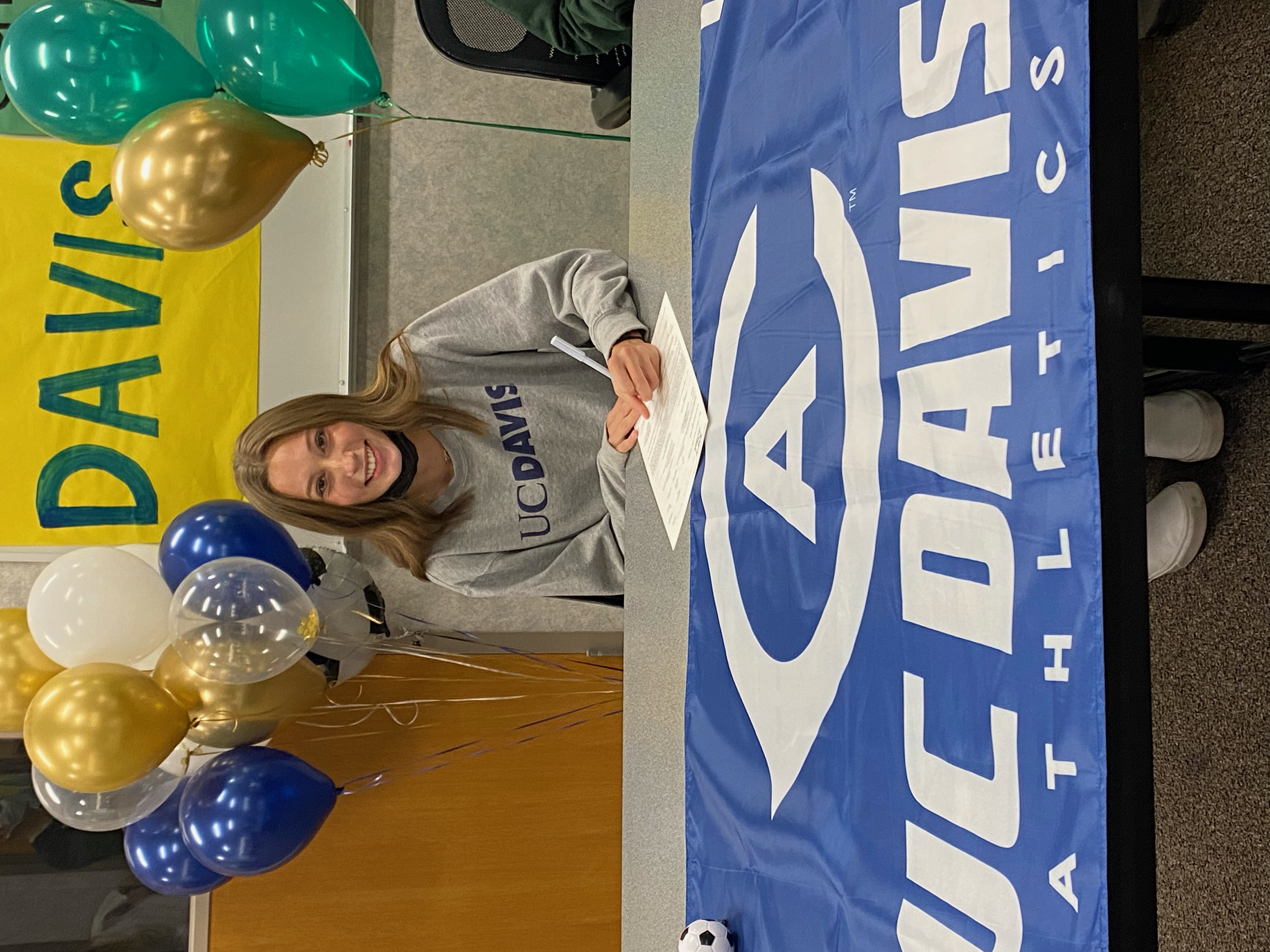 Madelyn Gmitter - UC Davis